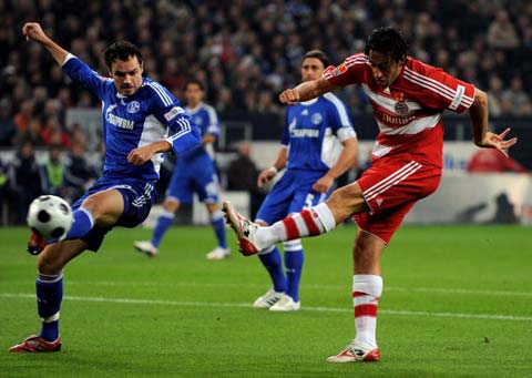 和背后的公 和背后的公